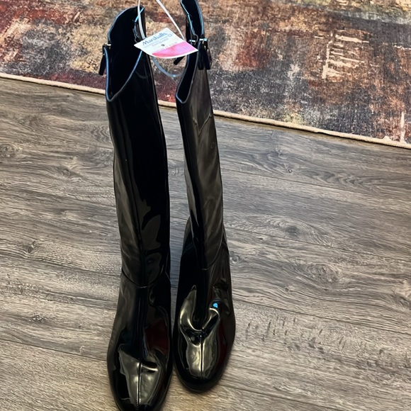 Boots - Picture 2 of 2